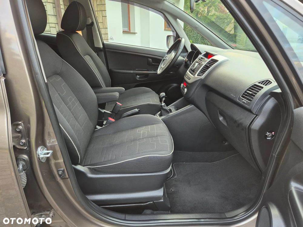 Kia Venga 1.4 CVVT ISG Vision - 12