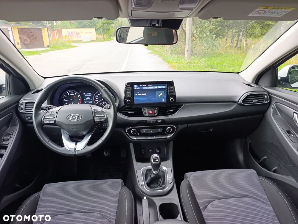 Hyundai i30 1.5 T-GDI 48V Modern - 17