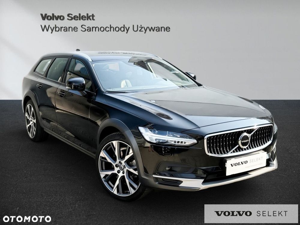 Volvo V90 Cross Country - 4