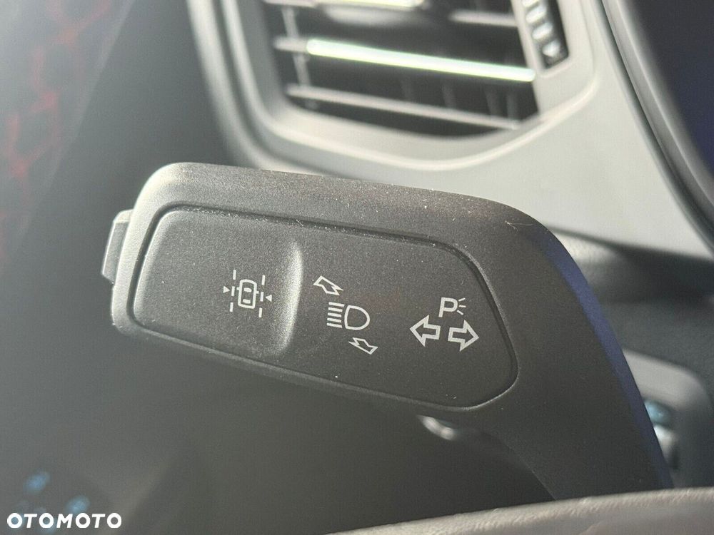 Ford Kuga - 18