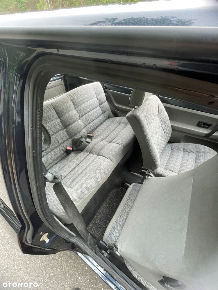 Volkswagen Polo 1.3 Fox - 10