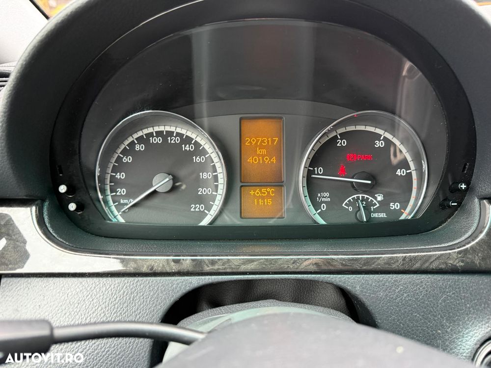 Mercedes-Benz Viano - 30