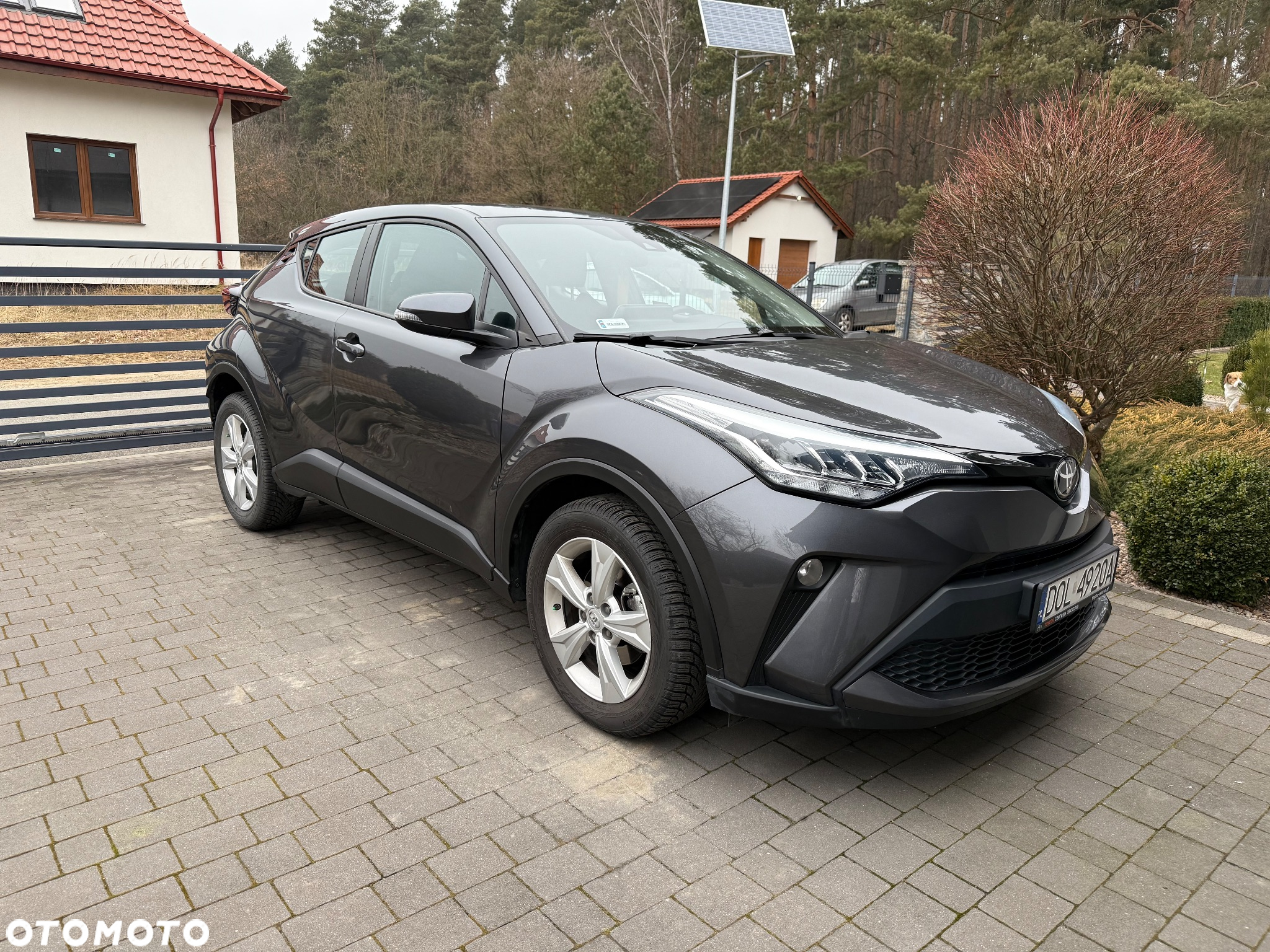 Toyota C-HR - 16
