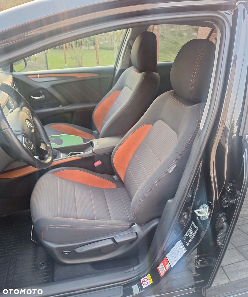 Toyota Avensis 2.0 D-4D Active Business - 8