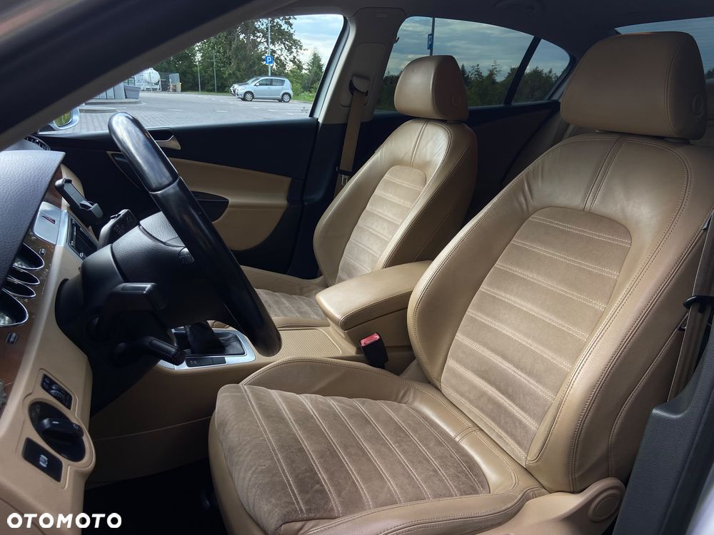 Volkswagen Passat 2.0 TDI Highline - 14