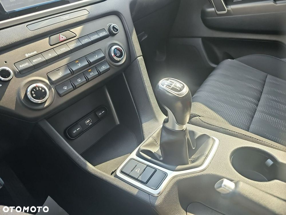 Kia Sportage - 14