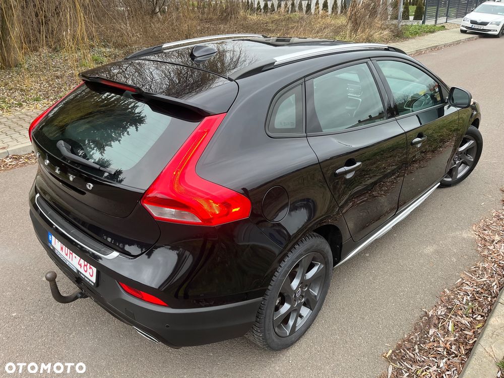 Volvo V40 Cross Country - 8