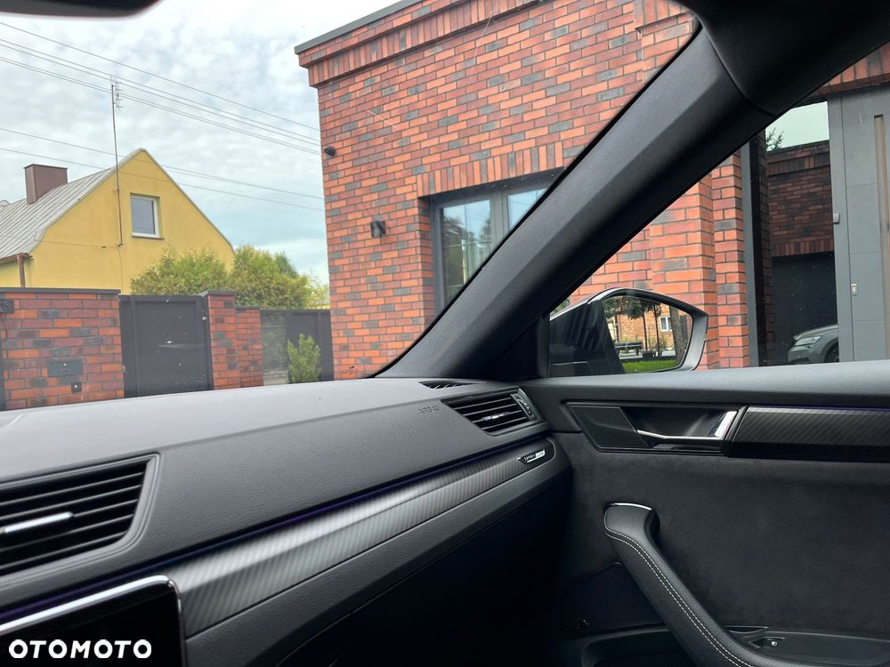 Skoda Superb 2.0 TDI 4x4 Sportline DSG - 23