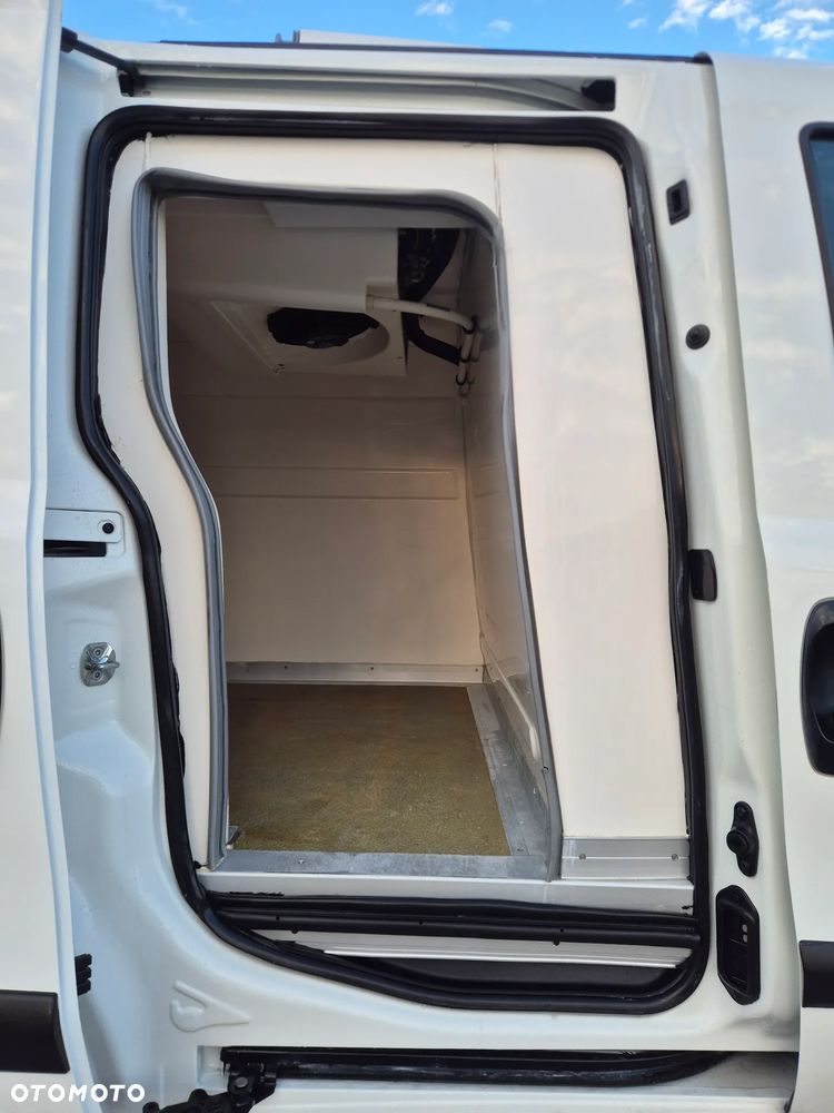 Fiat DOBLO 1.6 DIESEL 105KM MAXI LONG CHŁODNIA MROŹNIA LAMAR THERMO KING V200S MAX WYJSCIE 230V SALON PL 2017R - 20