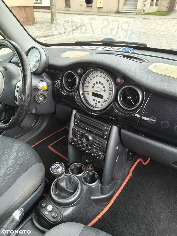 MINI Cooper Sidewalk - 7