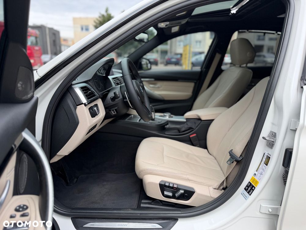 BMW Seria 3 328i xDrive - 21