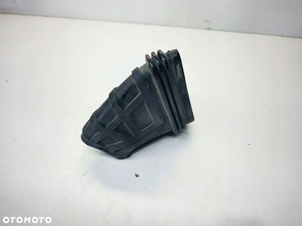 WLOT DOLOT POWIETRZA FITRA AUDI A4 B8 A5 8T Q5 8R LIFT 8K0129739B - 2