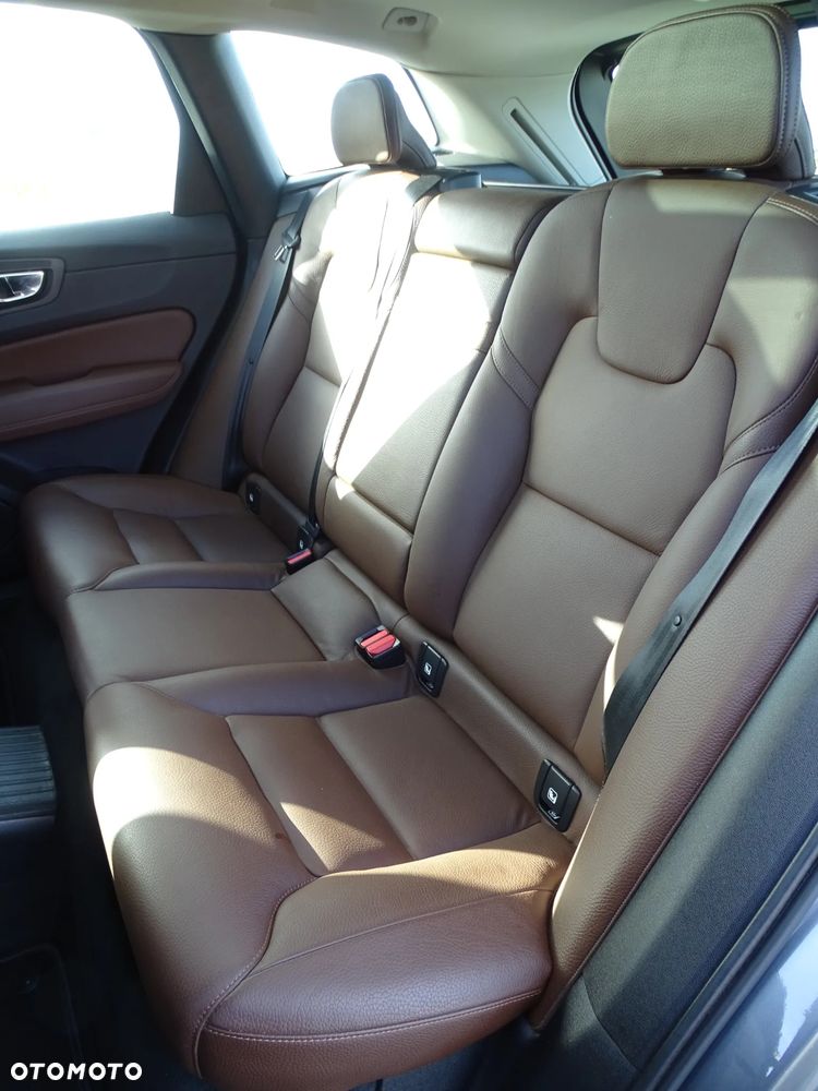 Volvo XC 60 T8 AWD Recharge Geartronic Inscription - 15