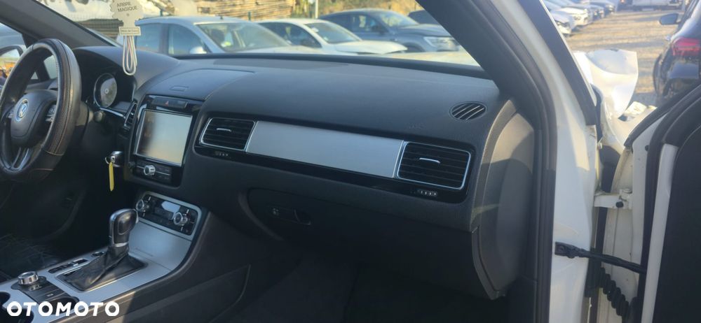 Volkswagen Touareg 3.0 V6 TDI DPF Automatik Individual - 22