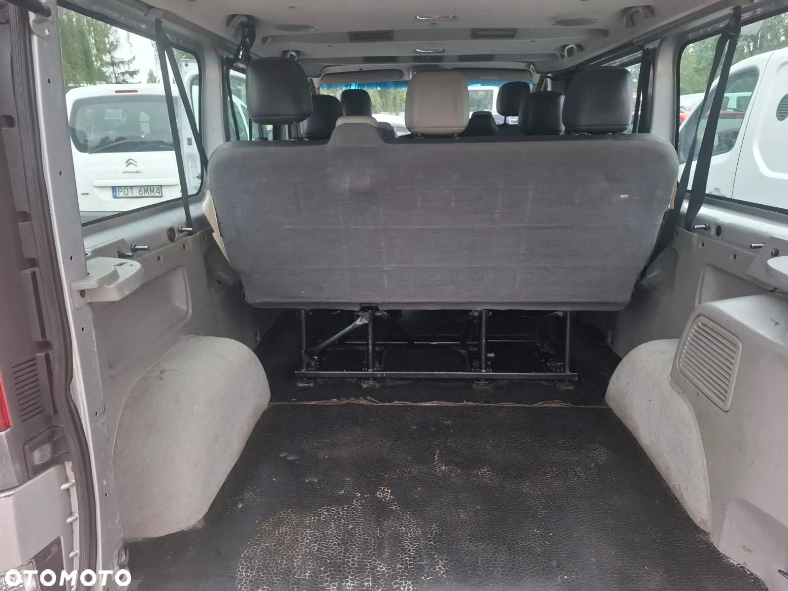 Renault Trafic - 13