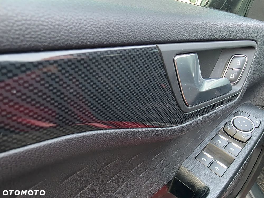 Ford Kuga 2.0 EcoBlue mHEV FWD ST-Line - 14