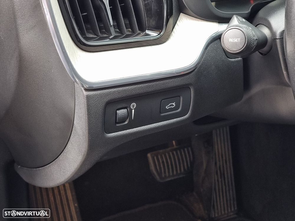 Volvo XC 60 2.0 D4 Inscription Geartronic - 11