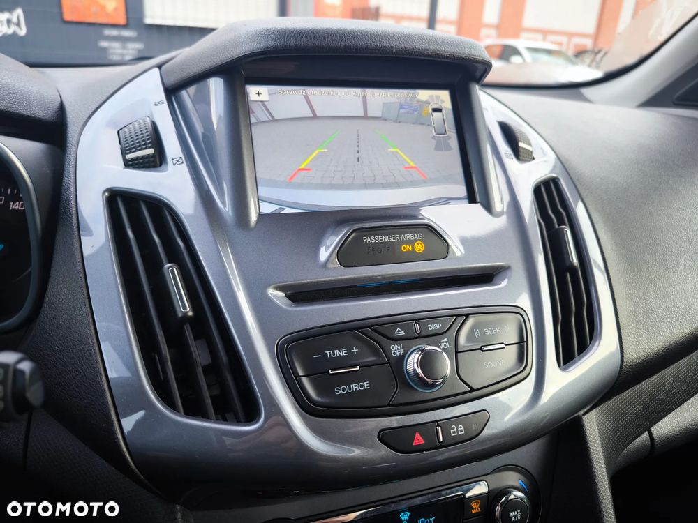 Ford Tourneo Connect Grand - 23