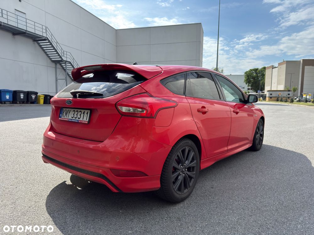 Ford Focus 1.5 TDCi ST-Line - 4