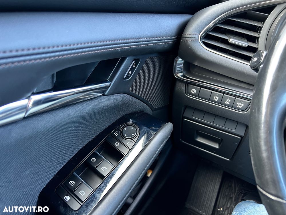 Mazda 3 e-Skyactiv G122 MHEV - 17