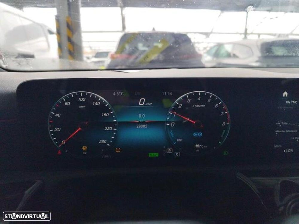 Mercedes-Benz A 250 e AMG Line - 6