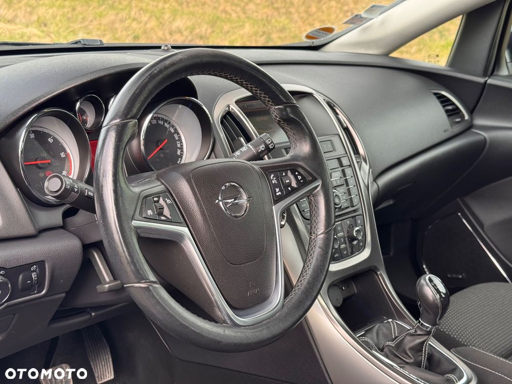 Opel Astra 2.0 CDTI DPF ecoFLEX SportsTourer Start/Stop Innovation - 24