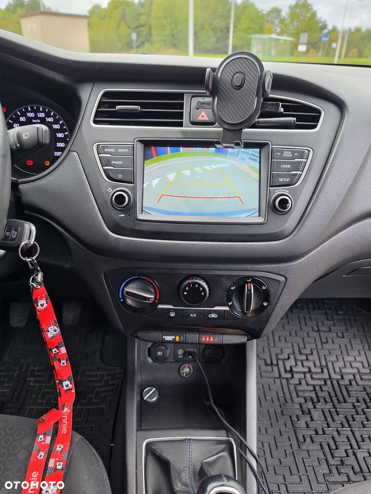 Hyundai i20 - 8