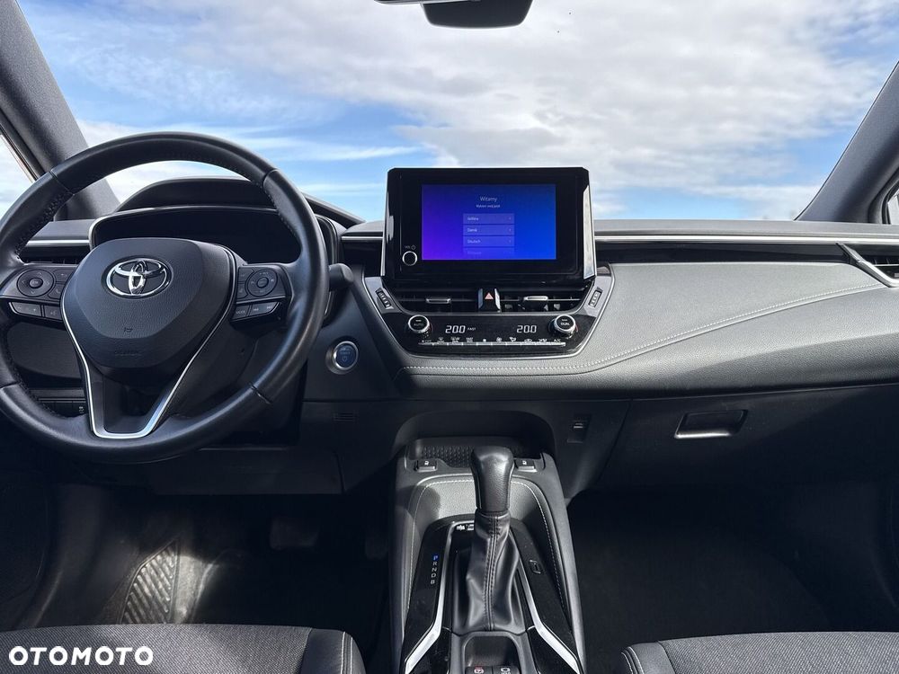 Toyota Corolla - 12