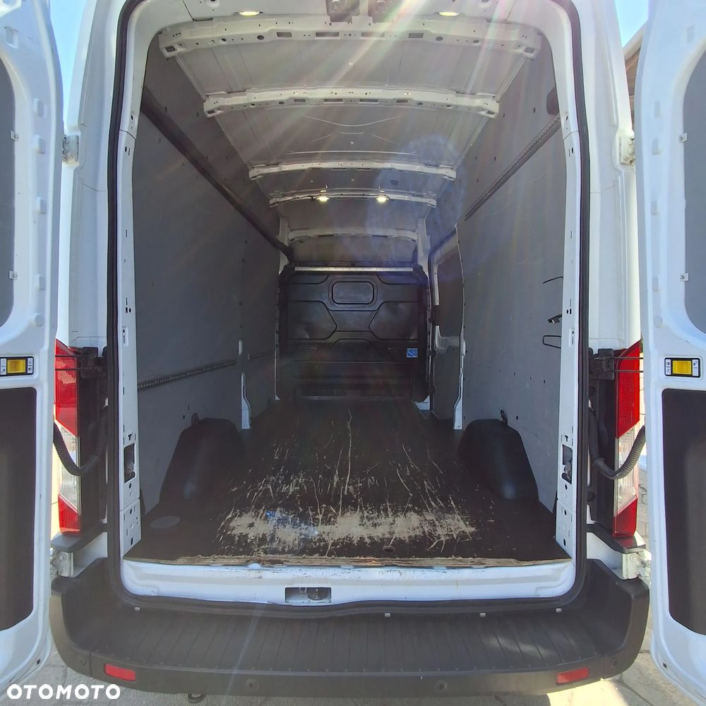 Ford Transit - 19