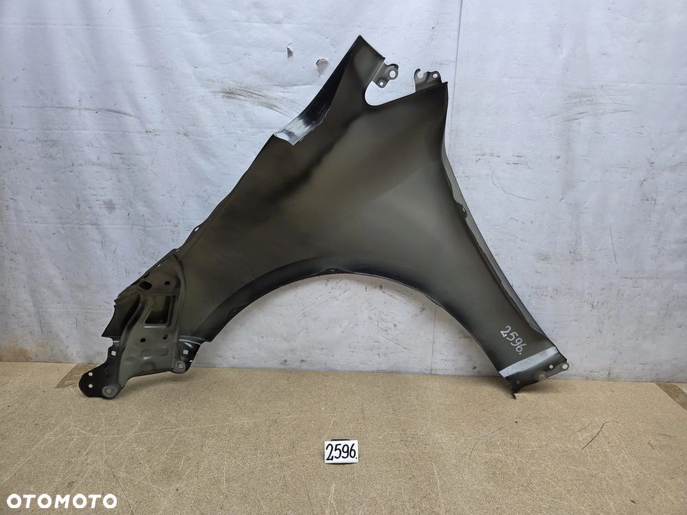Toyota Corolla E21 błotnik prawy przód przedni - 5