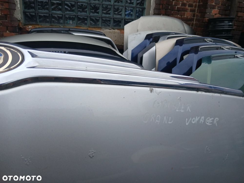 Chrysler Grand Voyager Maska - 4