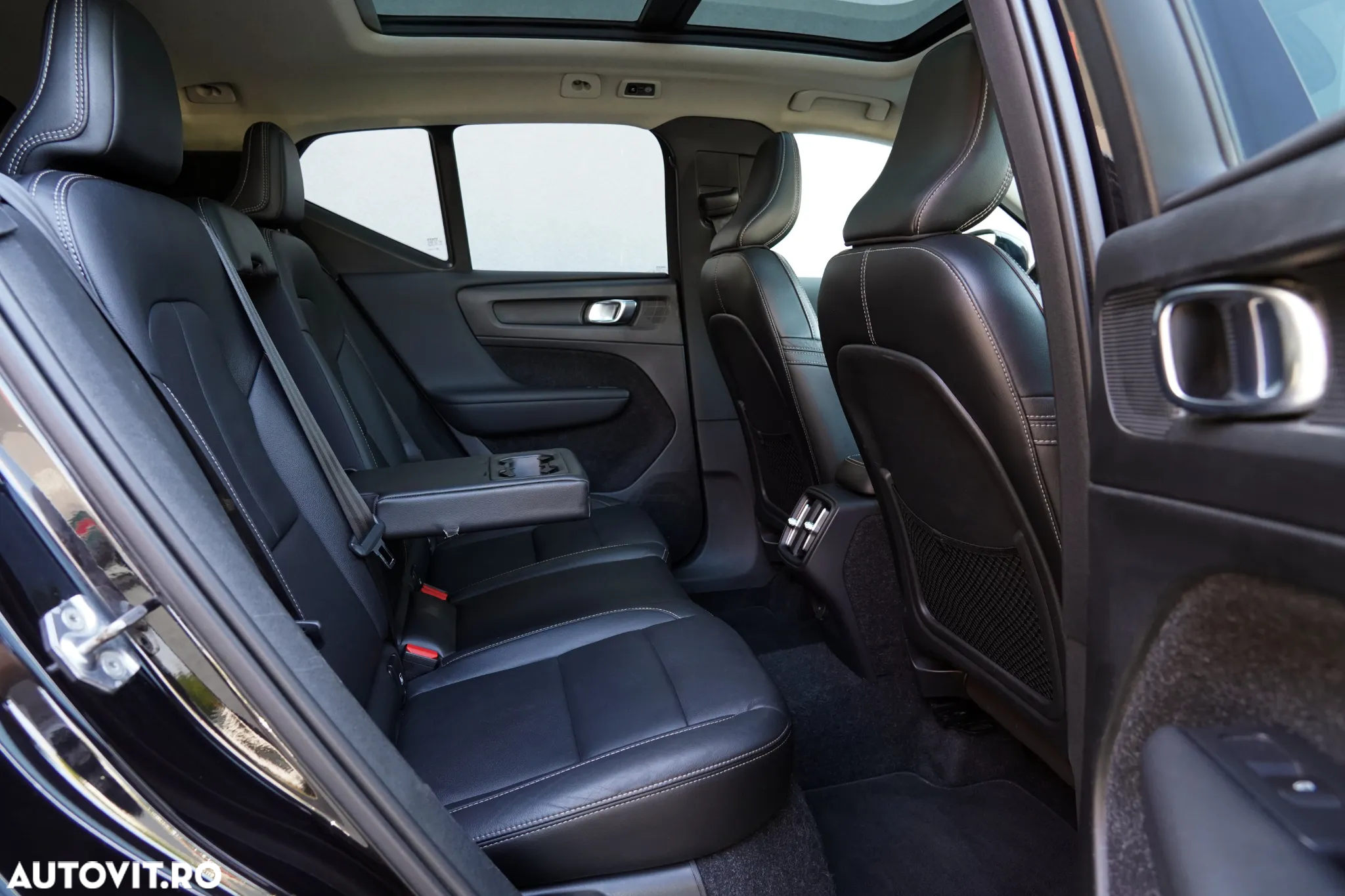 Volvo XC 40 D4 AWD Geartronic Inscription - 10