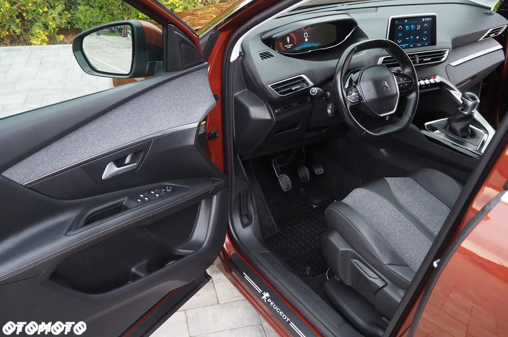 Peugeot 3008 BlueHDi 130 Stop & Start Allure - 23