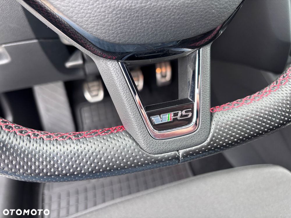 Skoda Octavia 2.0 TSI RS - 28