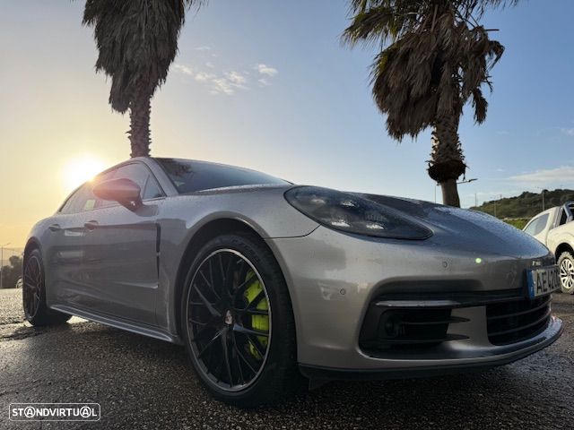 Porsche Panamera Sport Turismo - 3