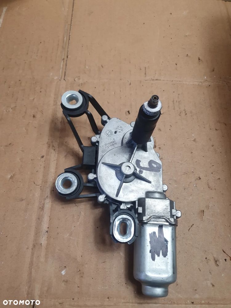 } SILNICZEK WYCIERACZKI TYŁ SKODA FABIA II nr 5J7955711 - 2