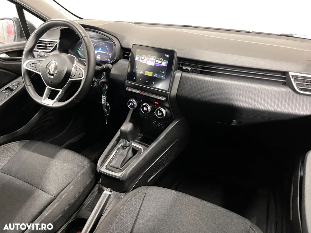 Renault Clio V E-Tech 145 Evolution - 9