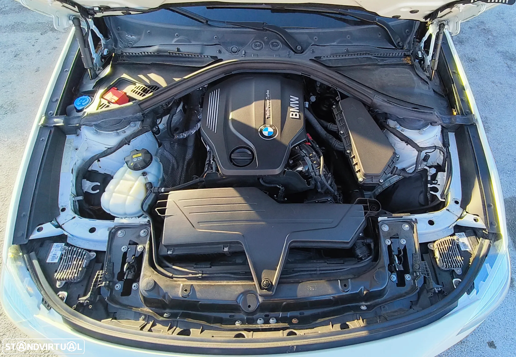 BMW 320 Gran Turismo d xDrive Pack M - 26