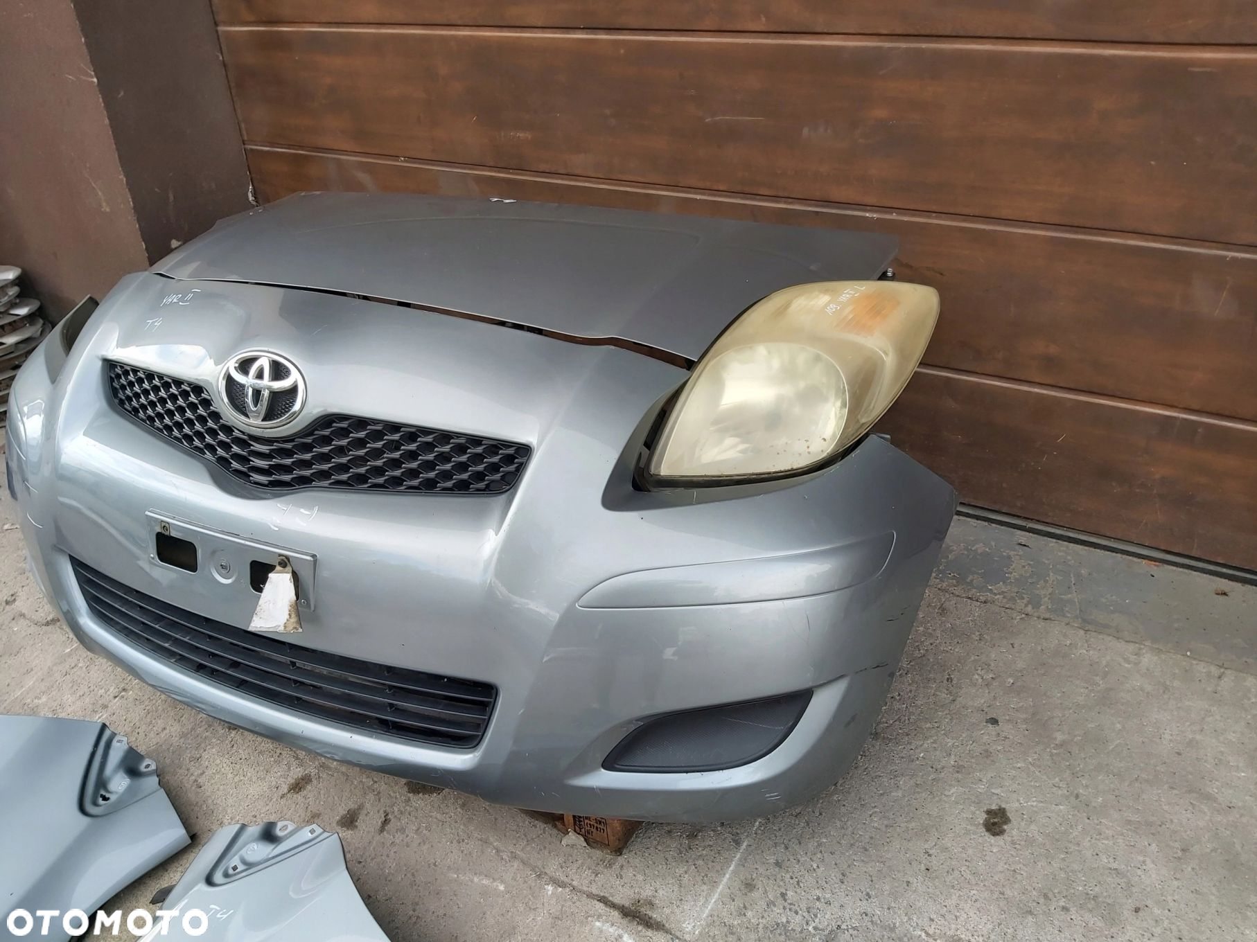 Toyota Yaris II LIFT Kompletny przód zderzak maska - 3