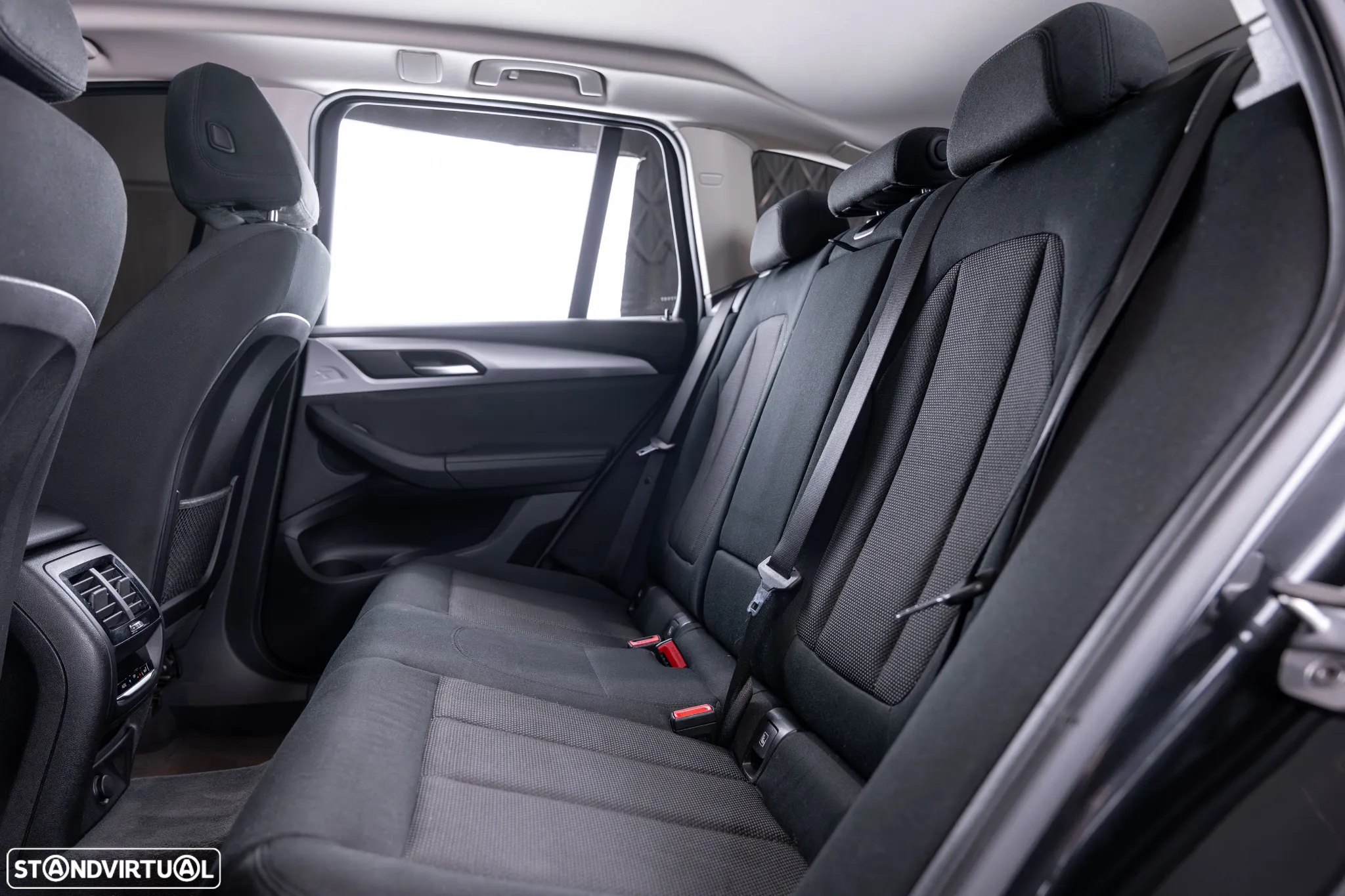BMW X3 18 d sDrive Advantage Auto - 28