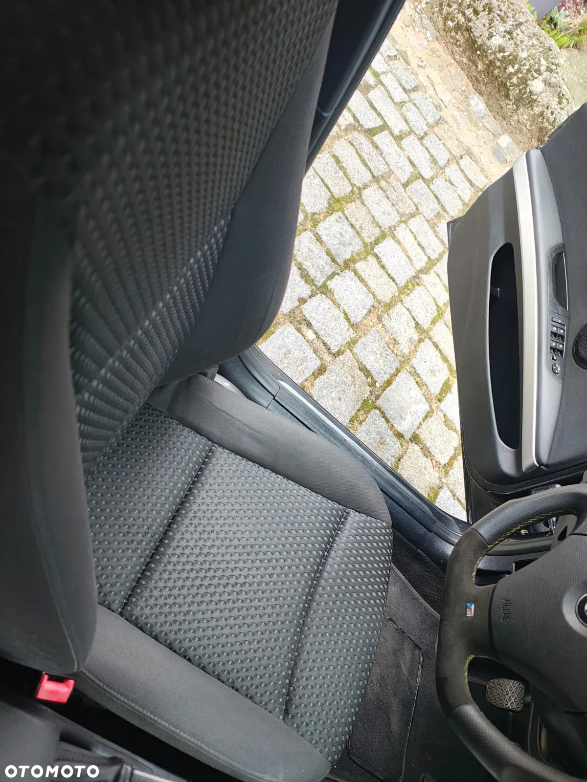 BMW Seria 3 318i Touring - 12