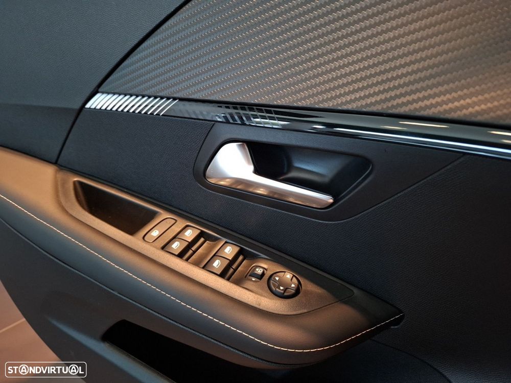 Peugeot e-208 50 kWh Allure - 25