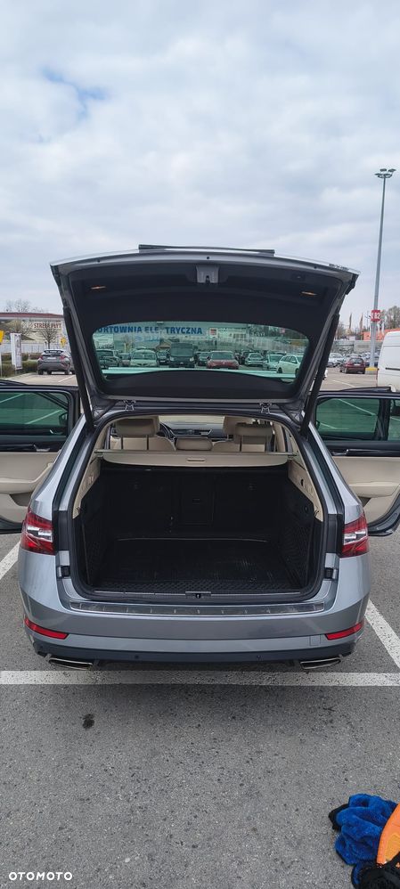 Skoda Superb 2.0 TSI 4x4 L&K DSG - 17