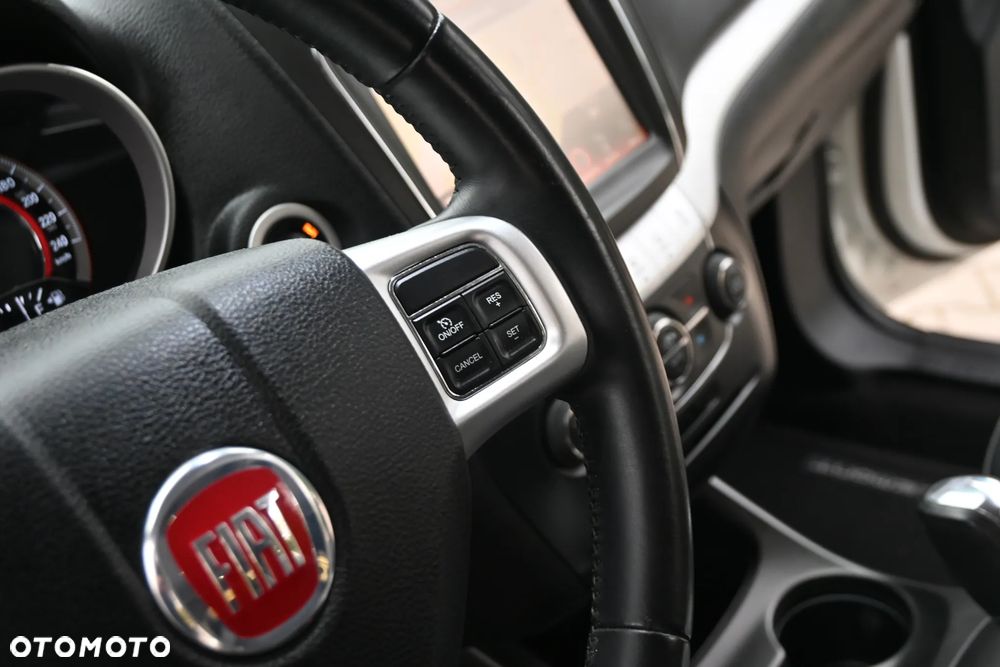 Fiat Freemont 2.0 Multijet 16V DPF Automatik Allrad Black Code - 32