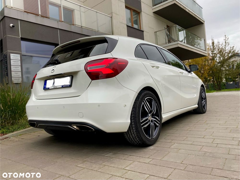 Mercedes-Benz Klasa A 180 7G-DCT Urban - 17