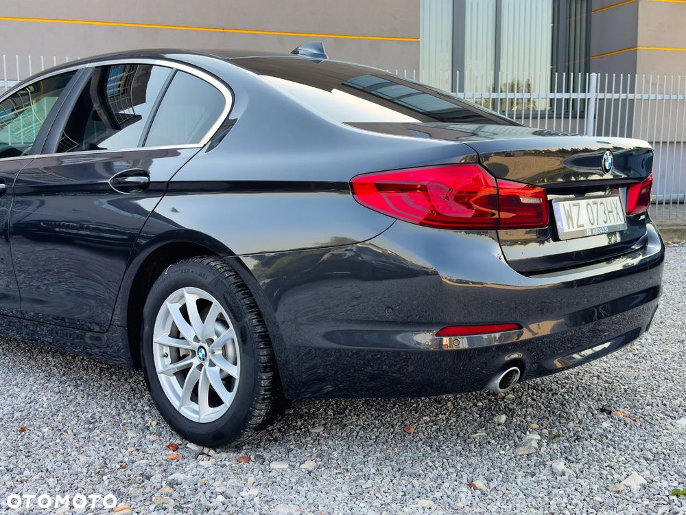 BMW Seria 5 518d Business Edition - 15