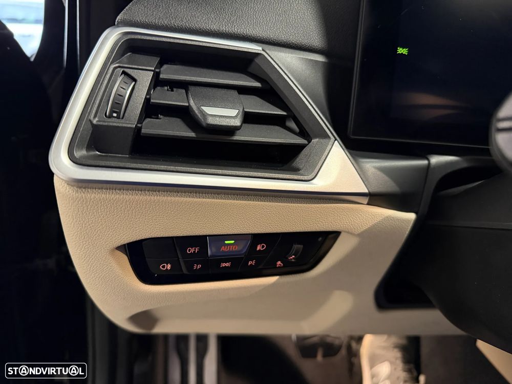 BMW 330 e Aut. M Sport - 35