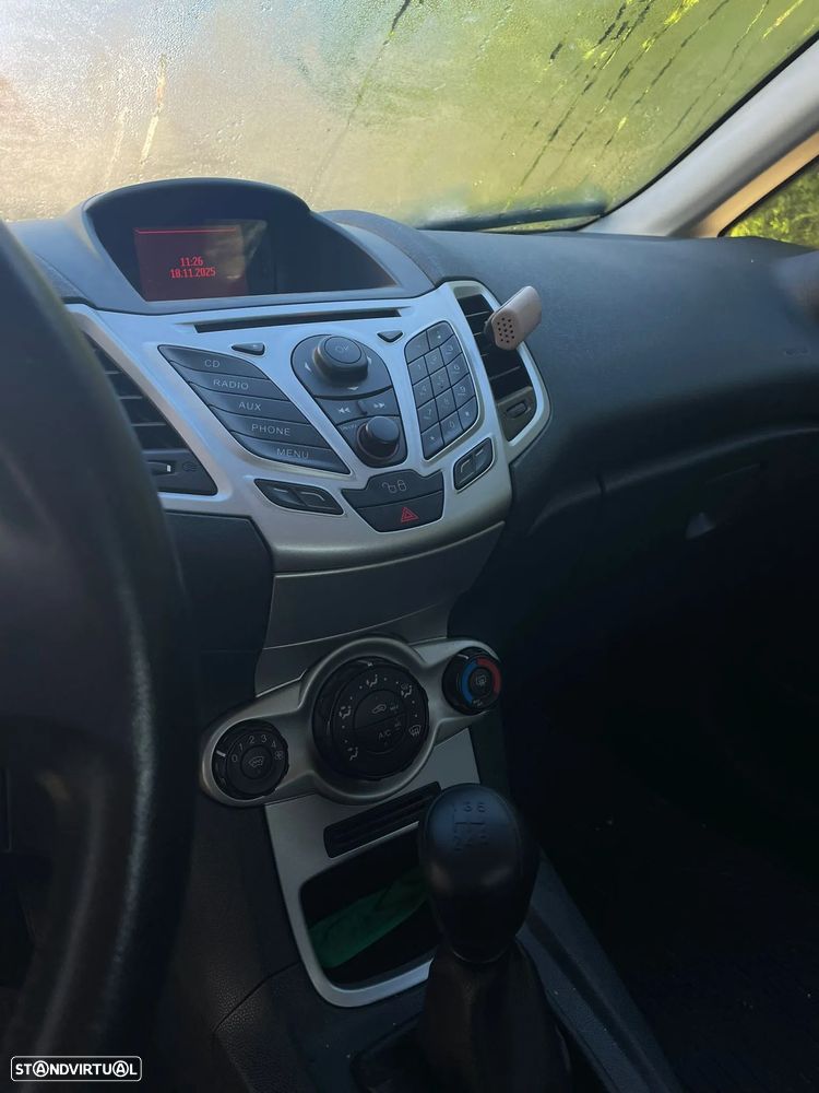 Ford Fiesta 1.25 Ambiente - 7