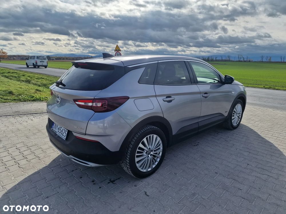Opel Grandland X 1.6 T PHEV Design Line - 10