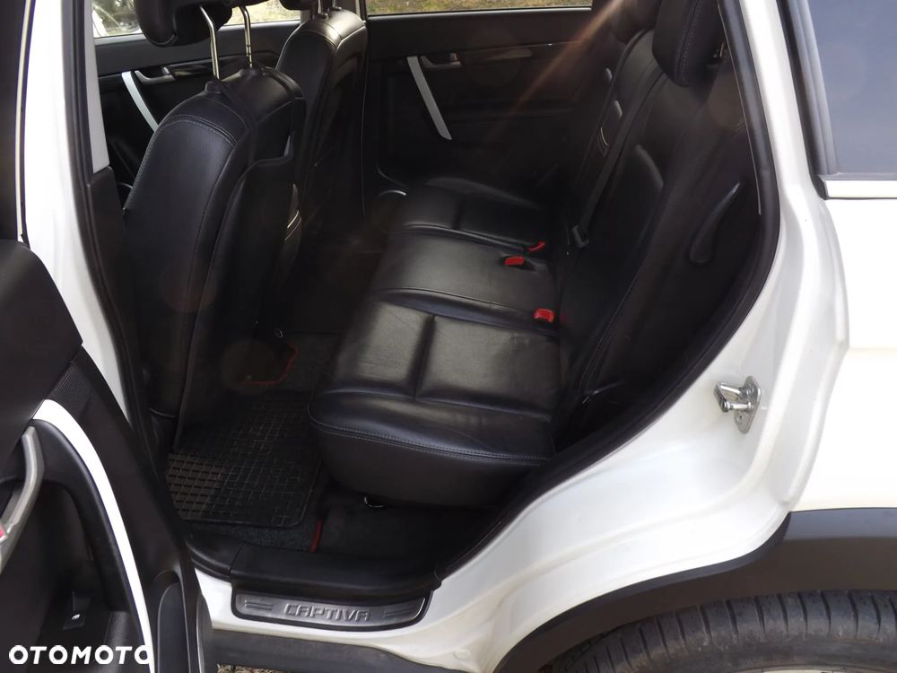 Chevrolet Captiva - 24